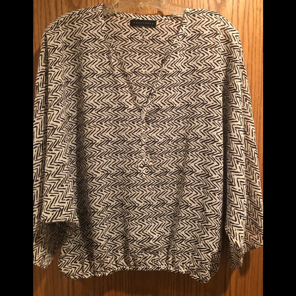 Super fun printed top from Sanctuary. NWOT